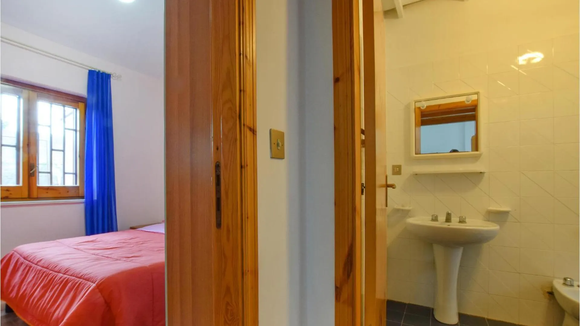 1 Bedroom Nice Apartment In Acqualadrone Sparta