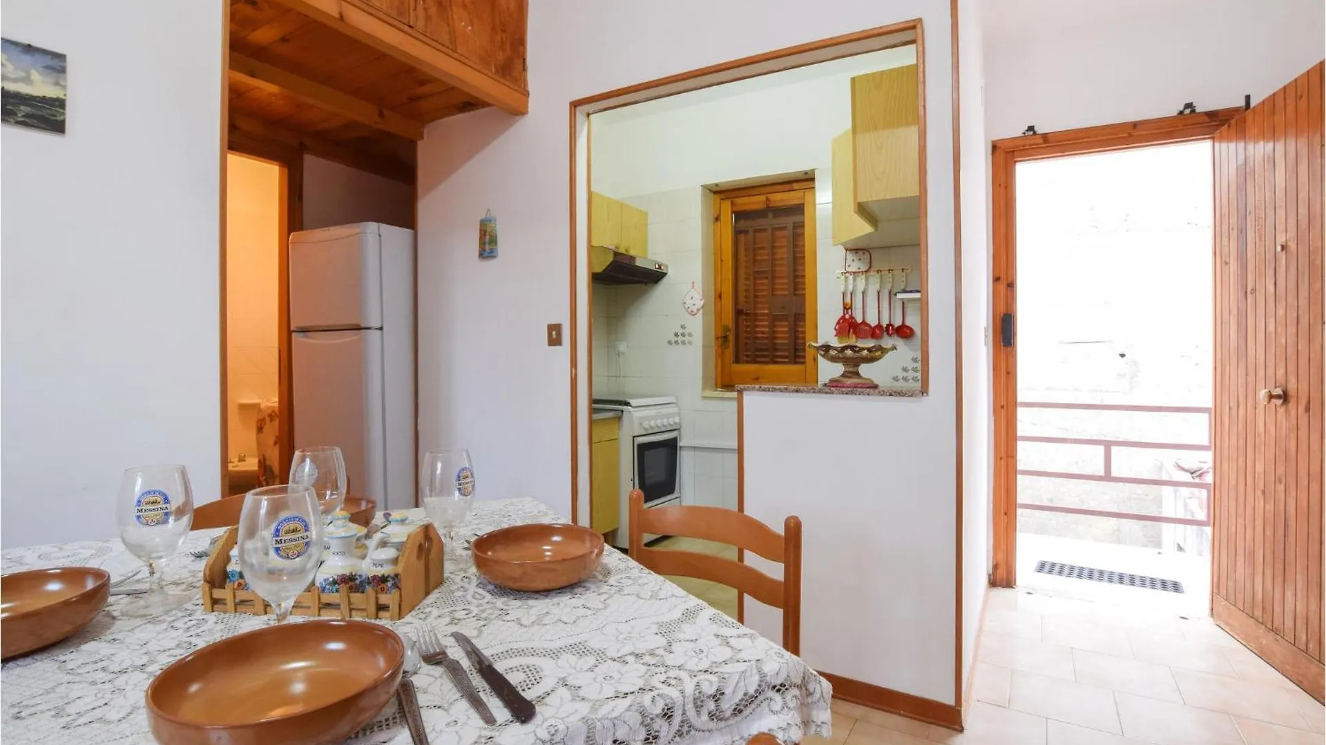 1 Bedroom Nice Apartment In Acqualadrone Sparta